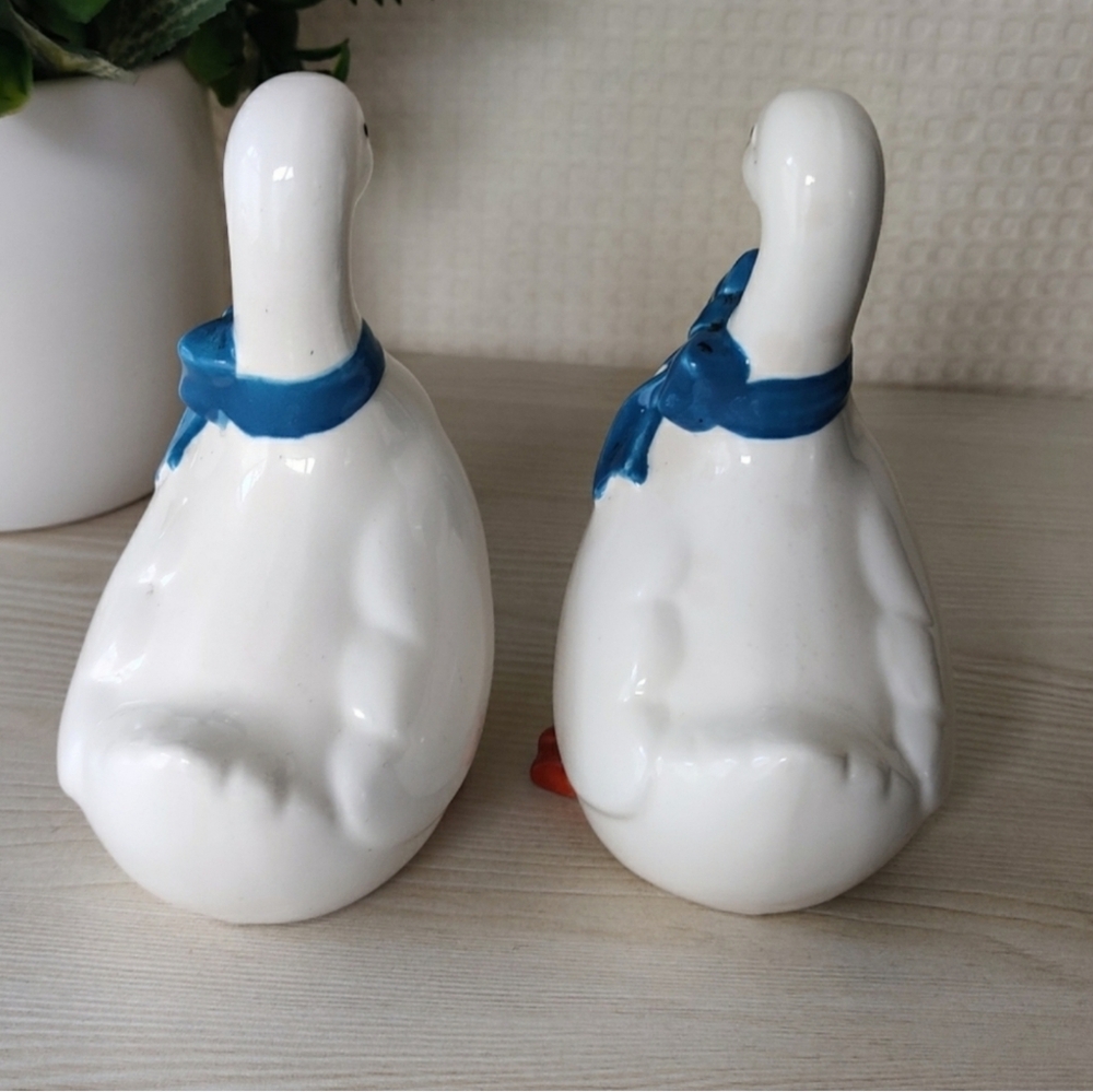 Vintage Ceramic Duck/Geese Salt and Pepper Shakers 6" - Picture 3 of 13